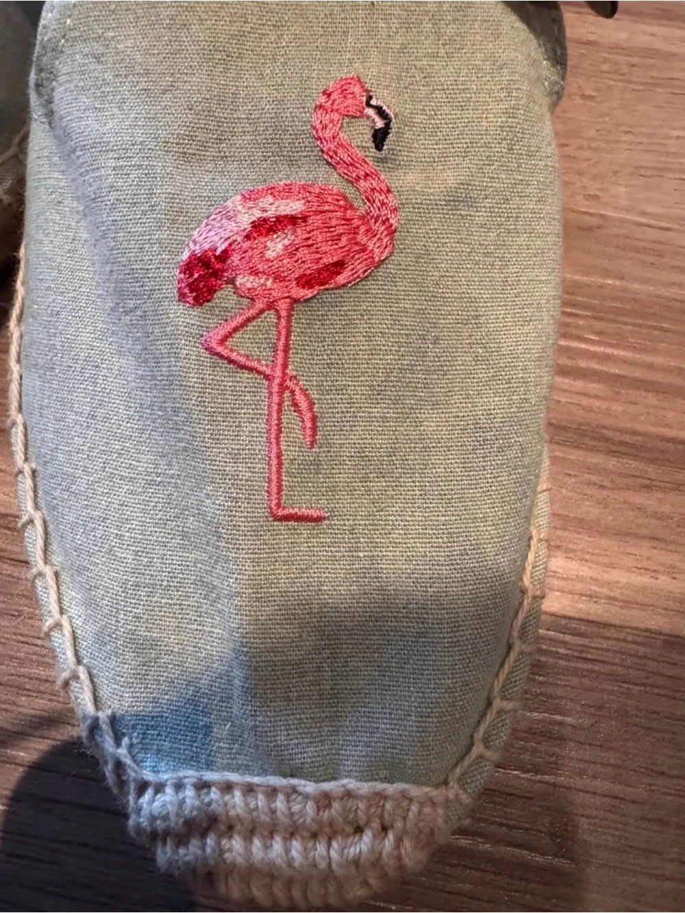 SOLUDOS - Espadrilles Slip-Ons with Embroidered Pink Flamingos